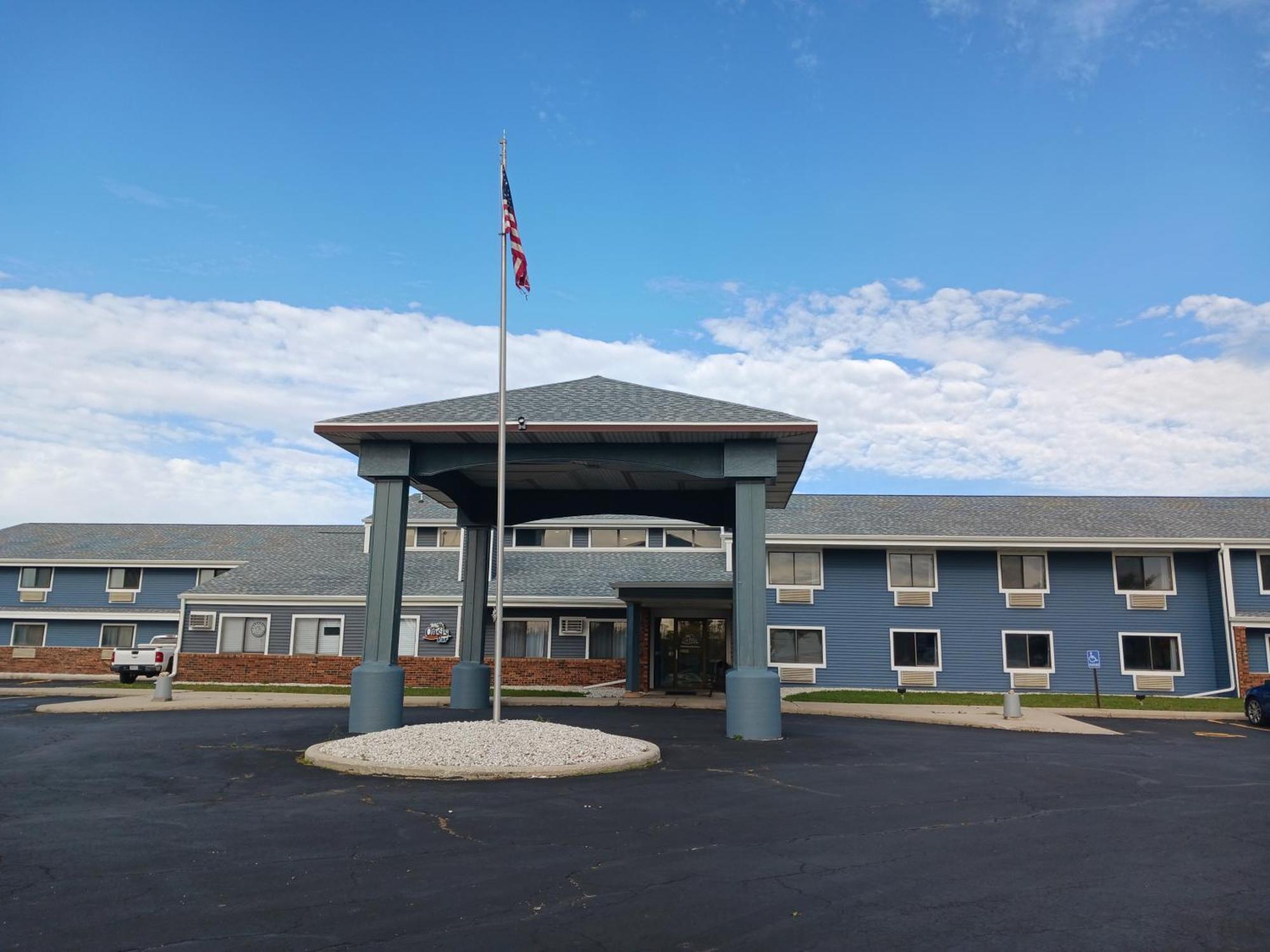 The Oasis Hotel & Bar Sheboygan Falls Exterior foto